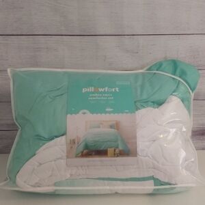 Pillowfort Full/Queen Ombre Oasis Comforter Set - Aqua and White